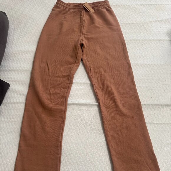 Skims Jogger Pants - Picture 1 of 5